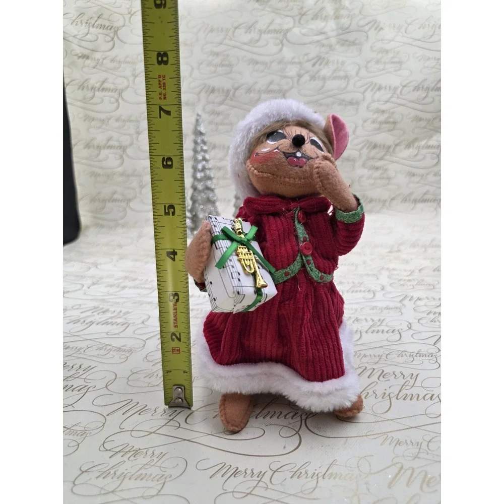 Annalee Christmas Girl Mouse Gift Music Notes Trumpet Red Green‎ Poseable 7